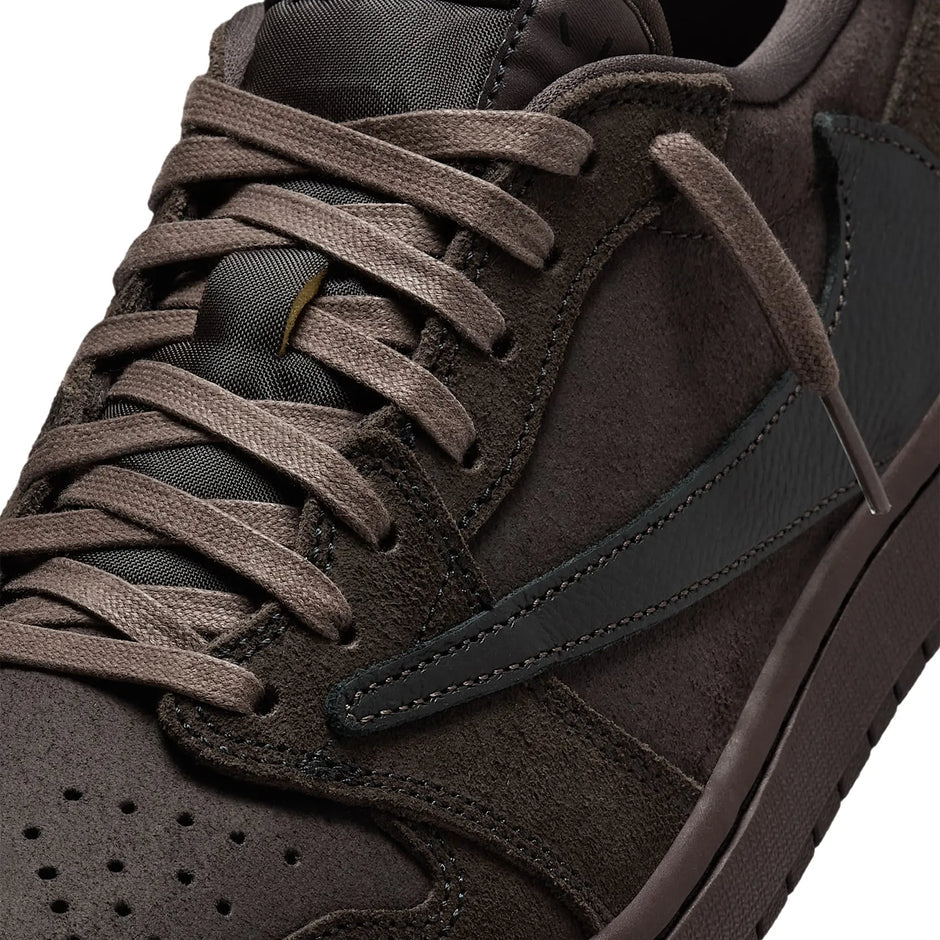 Jordan 1 Travis Scott Velvet Brown