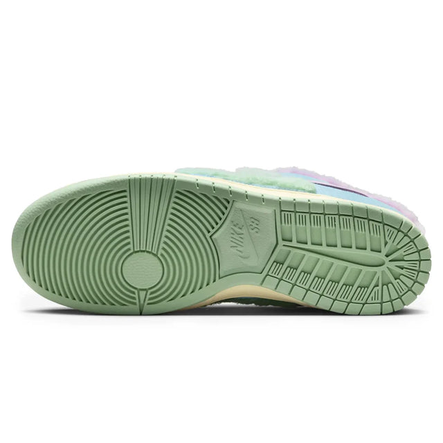Verdy x Nike SB Dunk Low Visty